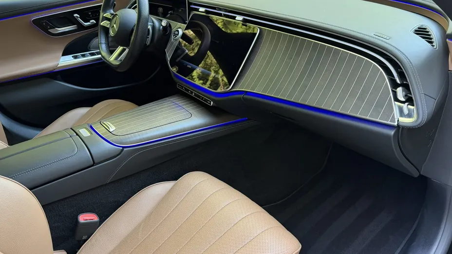 MERCEDES-BENZ E Klasa E 220 d mHEV 4-Matic AMG 9G-Tronic