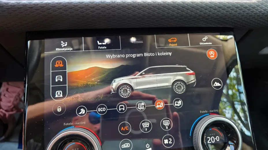 LAND ROVER Range Rover Velar -