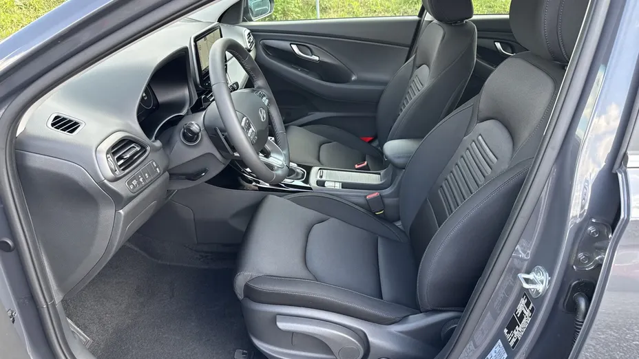 HYUNDAI i30 i30 1.6 T-GDI Smart DCT