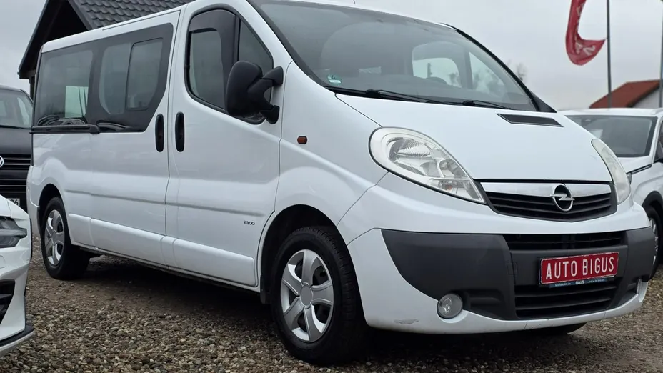 OPEL Vivaro -