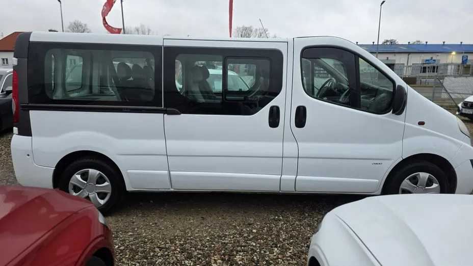 OPEL Vivaro -