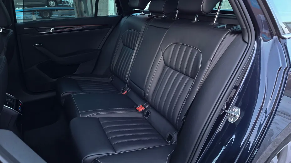 SKODA Superb Superb 2.0 TDI SCR L&K DSG