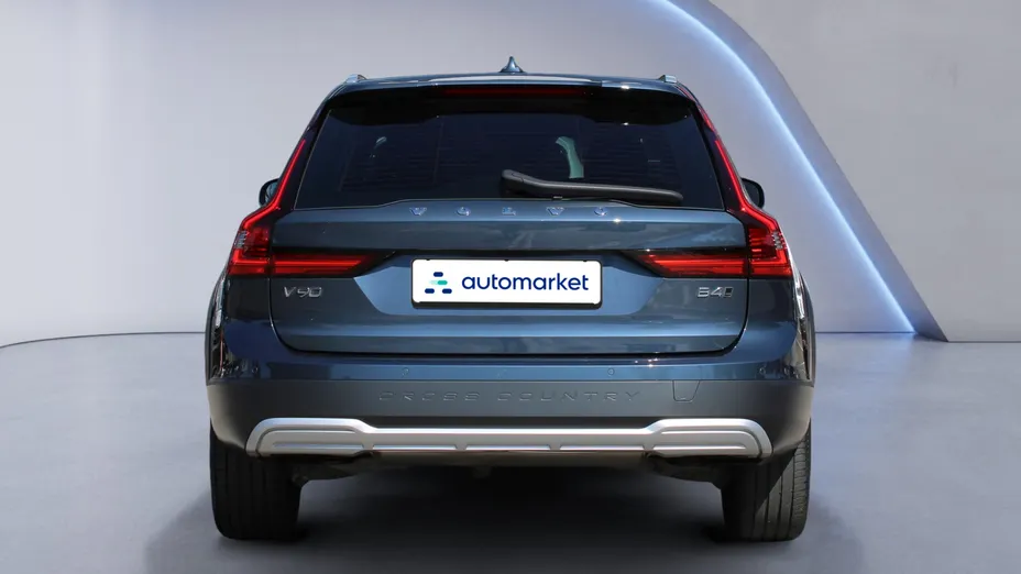 VOLVO V90 V90 CC B4 D AWD Pro aut