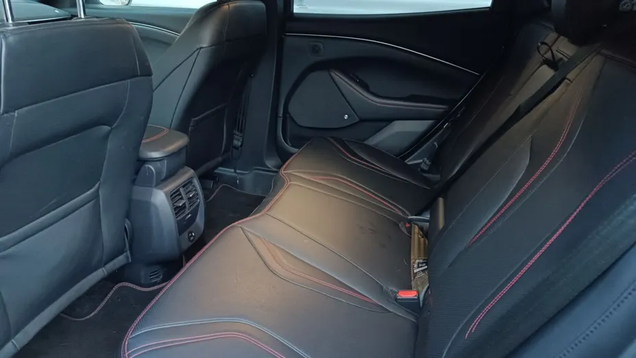 FORD Mustang Mach-E Mustang Mach-E 98kWh AWD