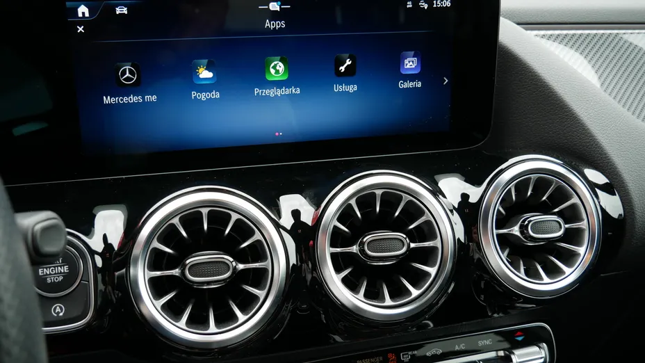 MERCEDES-BENZ B Klasa B 220 4-Matic mHEV AMG Line 8G-DCT