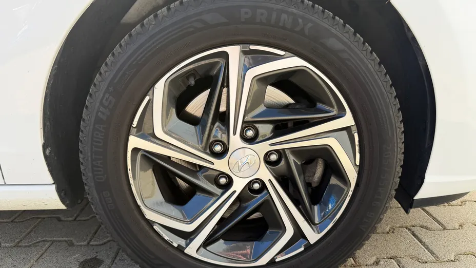 HYUNDAI i30 i30 1.5 T-GDI 48V Smart