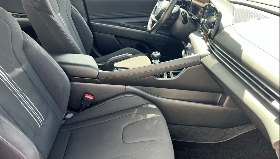 HYUNDAI Elantra Elantra 1.6 Smart
