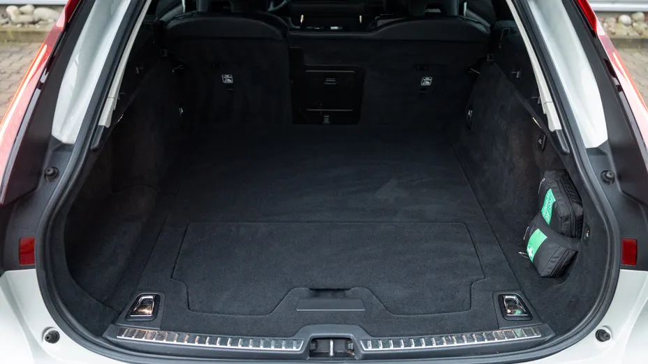 VOLVO V90 V90 CC B4 D AWD Pro aut