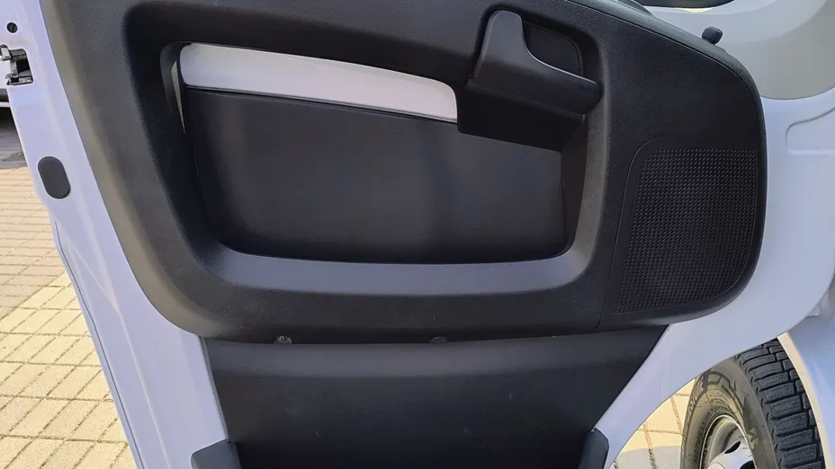 PEUGEOT Boxer Boxer 335 BlueHDi L3 Premium