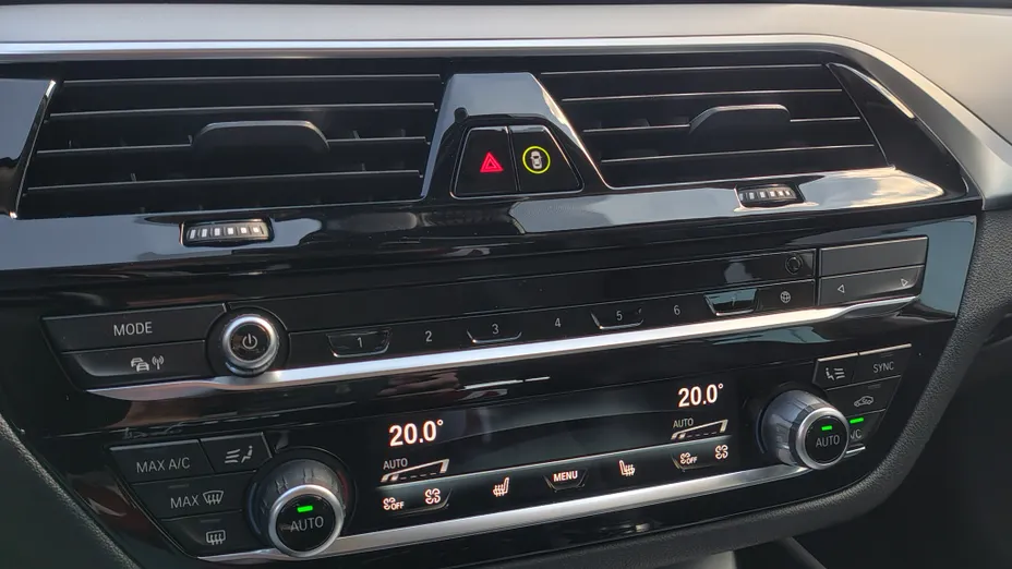 BMW Seria 5 530e PHEV aut