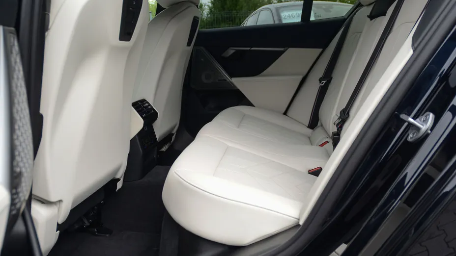 BMW Seria 5 520d xDrive mHEV M Sport aut