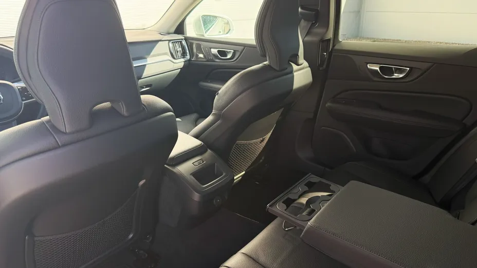 VOLVO V60 V60 CC Plus B5 B AWD aut