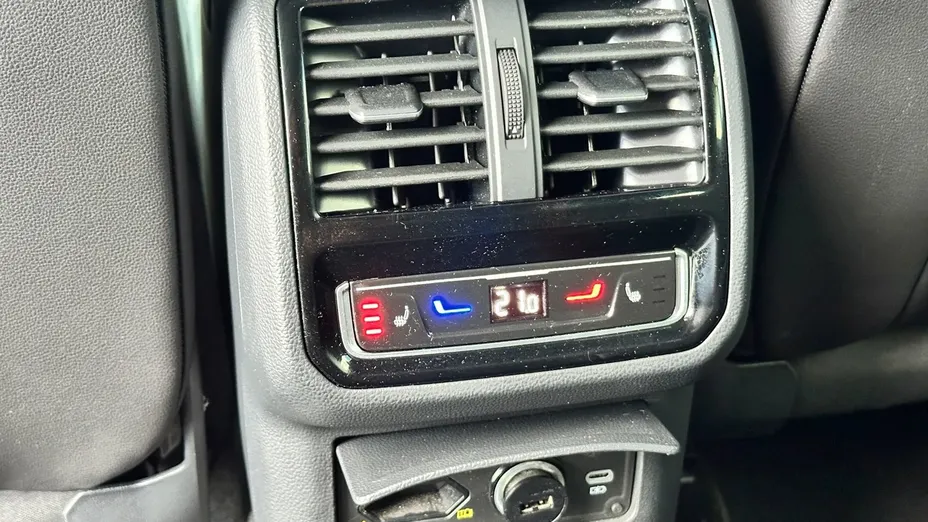 VOLKSWAGEN Arteon Arteon 2.0 TSI R-Line DSG