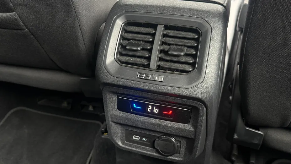 VOLKSWAGEN Tiguan Allspace -