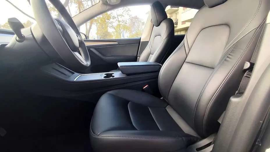 TESLA Model Y Y 62.5 RWD