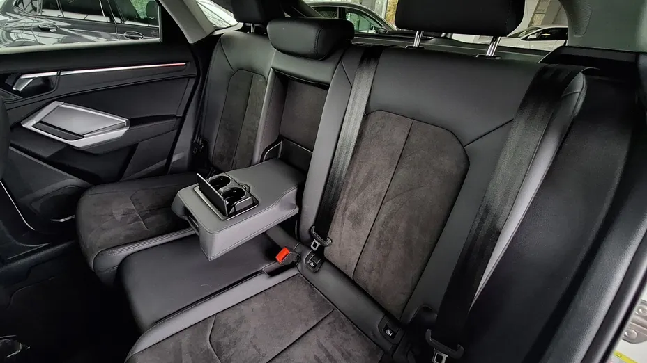 AUDI Q3 Q3 40 TDI Quattro S Line S tronic