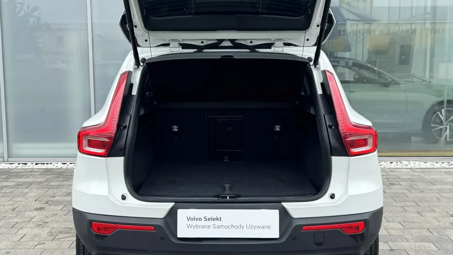 VOLVO XC40 XC40 B3 Plus Dark aut