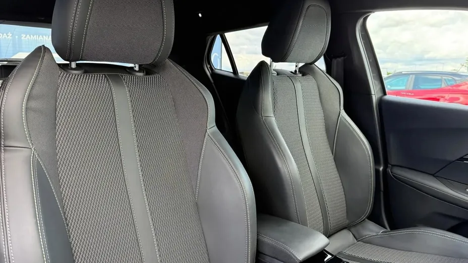 PEUGEOT 2008 -