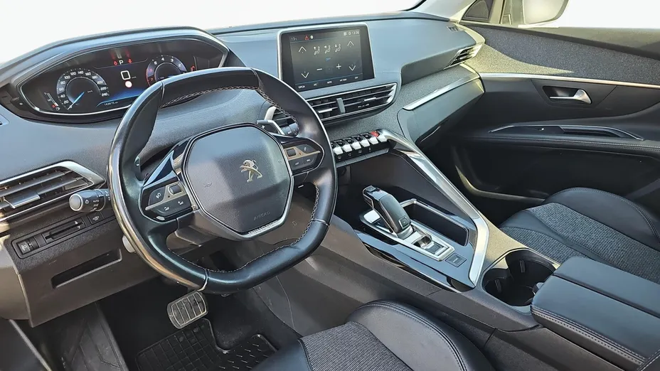 PEUGEOT 5008 5008 1.6 PureTech Allure S&S EAT8