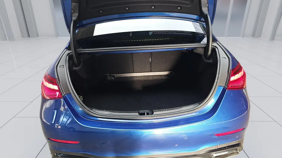 MERCEDES-BENZ C Klasa C 300 mHEV 4-Matic AMG