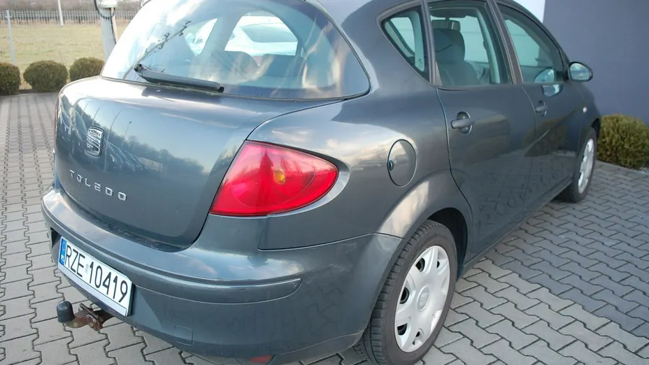 SEAT Toledo -