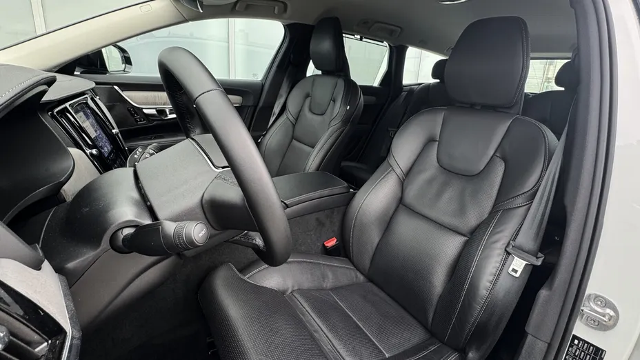 VOLVO V90 V90 T6 AWD Plug-In Hybrid Plus Dark aut