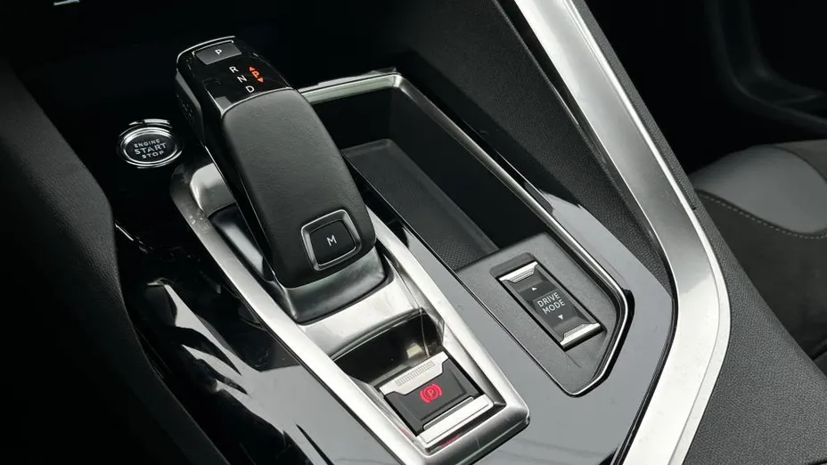 PEUGEOT 3008 3008 1.5 BlueHDi GT Pack S&S EAT8