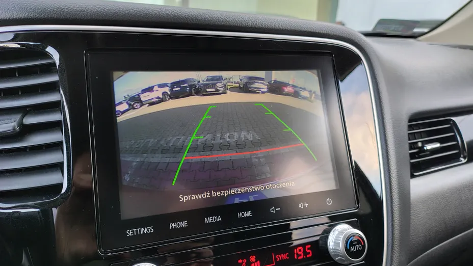 MITSUBISHI Outlander Outlander 2.0 Instyle SDA 4WD CVT