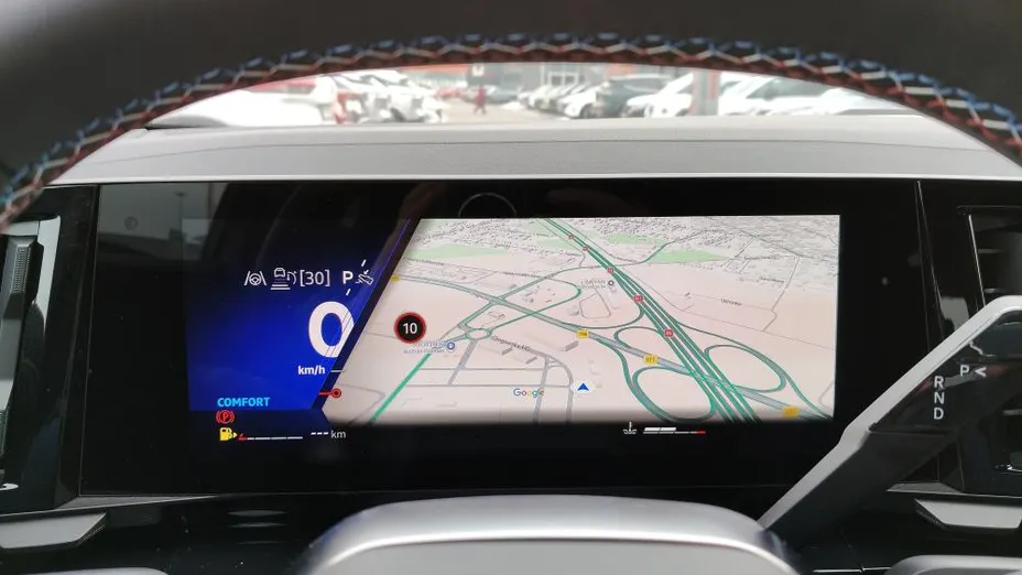 RENAULT Austral Austral 1.3 TCe mHEV Iconic esprit Alpine aut