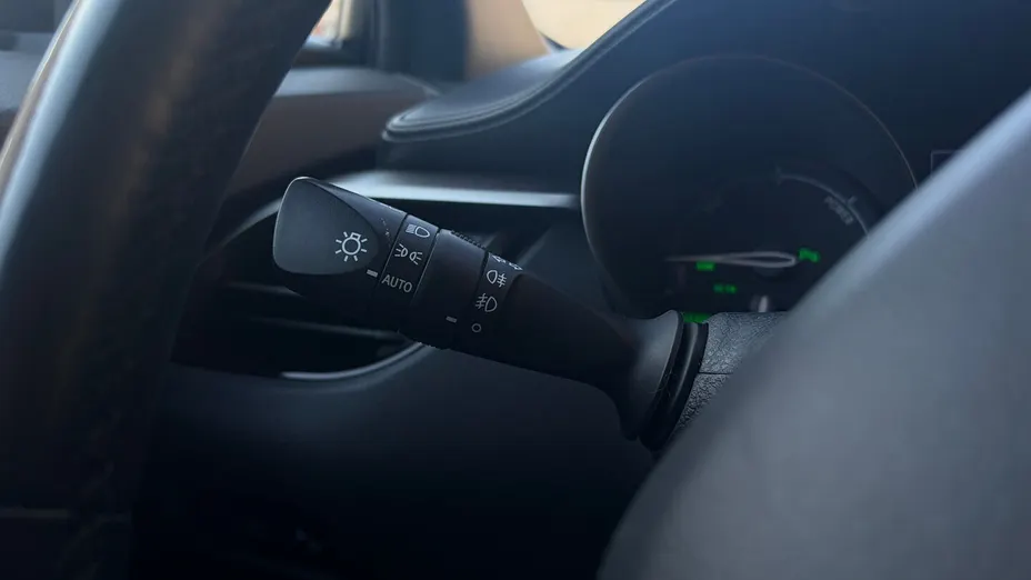 TOYOTA C-HR C-HR 1.8 Hybrid Selection