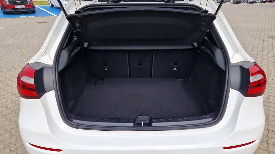 MERCEDES-BENZ A Klasa A 180 Style 7G-DCT