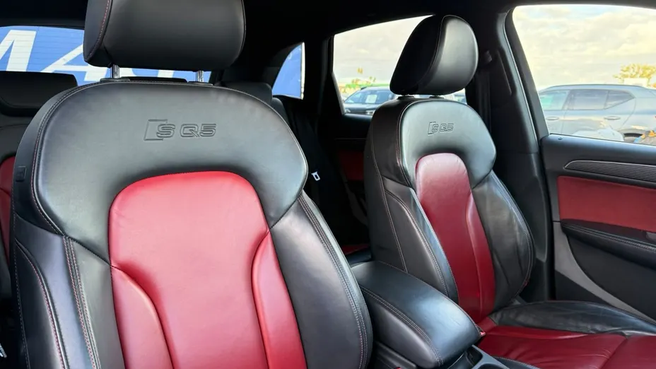 AUDI SQ5 -