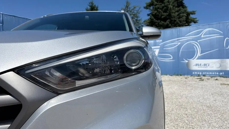 HYUNDAI Tucson -