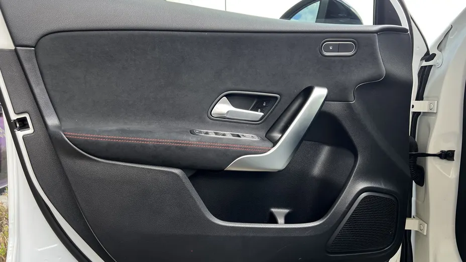 MERCEDES-BENZ A Klasa A 200 AMG Line 7G-DCT