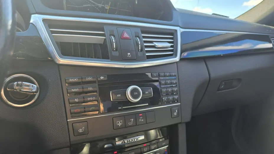 MERCEDES-BENZ E Klasa -