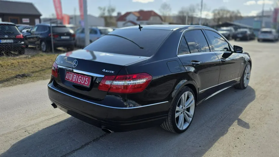 MERCEDES-BENZ E Klasa -