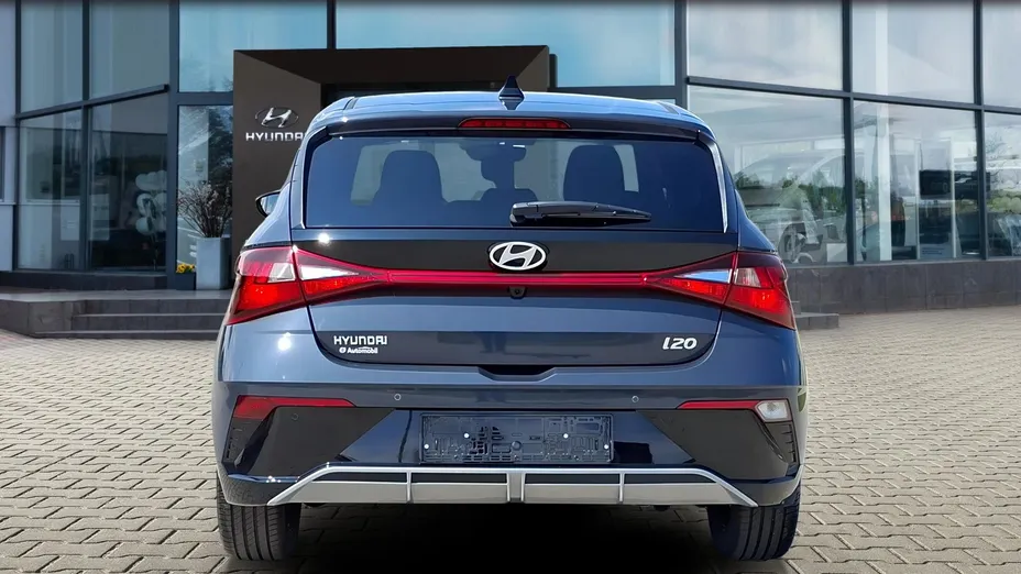 HYUNDAI i20 -