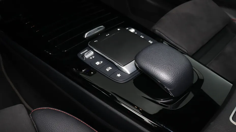 MERCEDES-BENZ CLA CLA 200