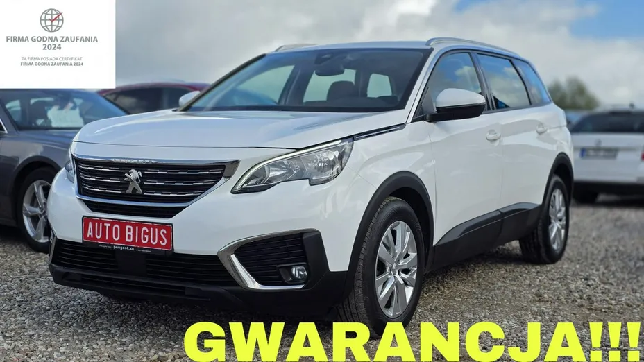 PEUGEOT 5008 -