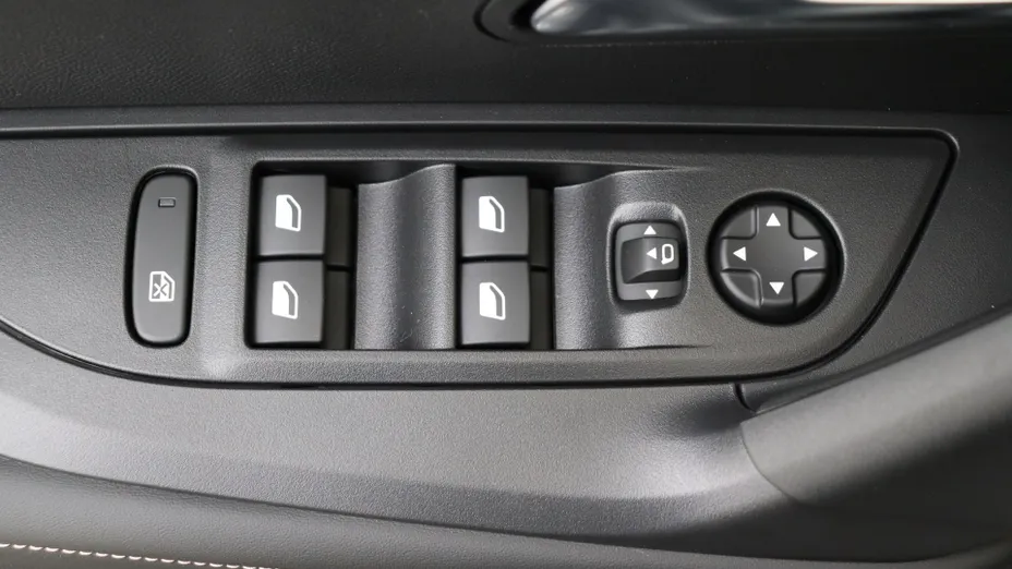 PEUGEOT 2008 -
