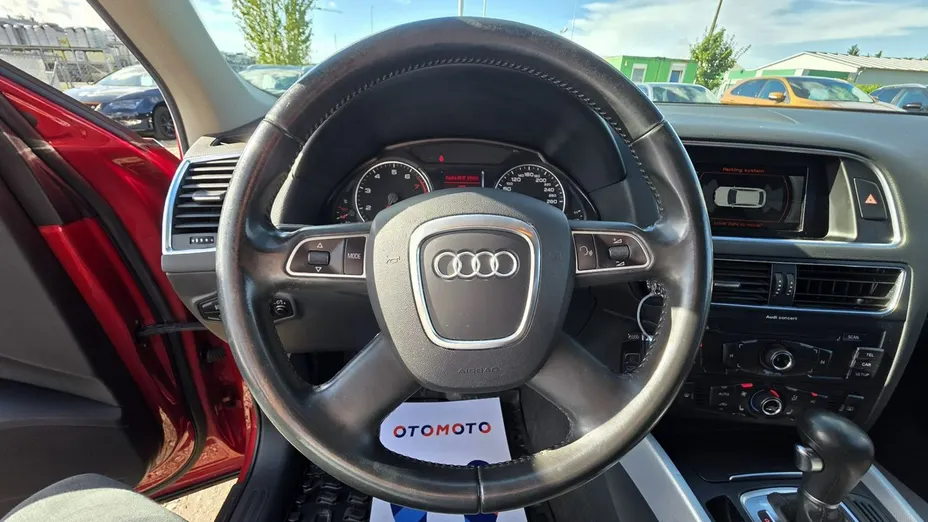 AUDI Q5 -