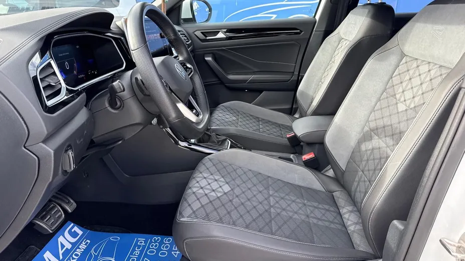 VOLKSWAGEN T-ROC -