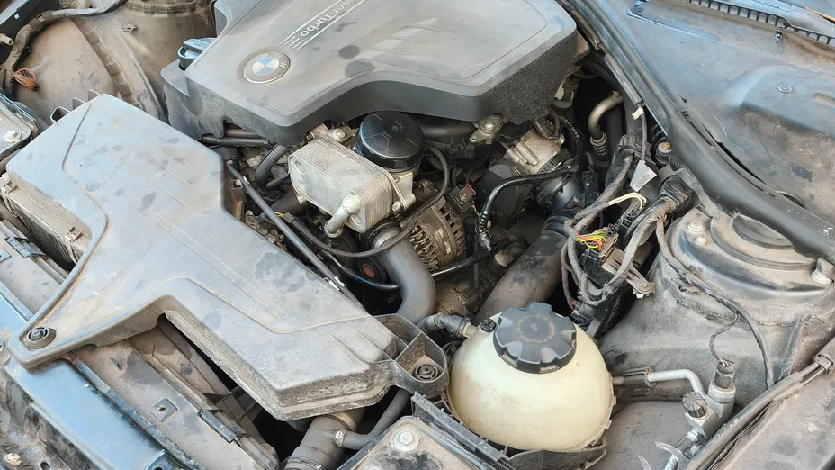 BMW Seria 3 320i aut