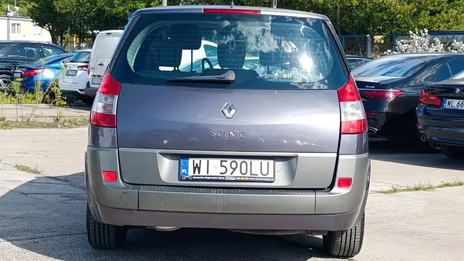 RENAULT Scenic -