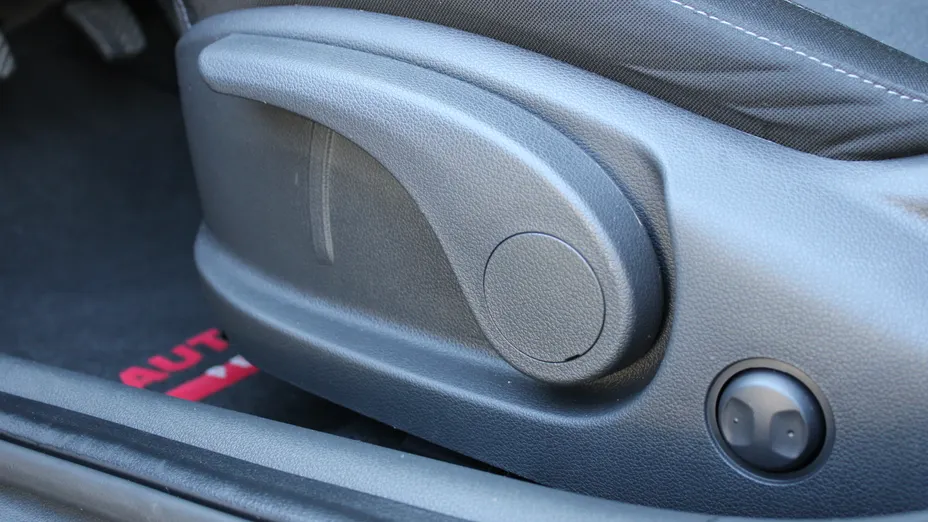 HYUNDAI i30 i30 1.5 T-GDI 48V Smart