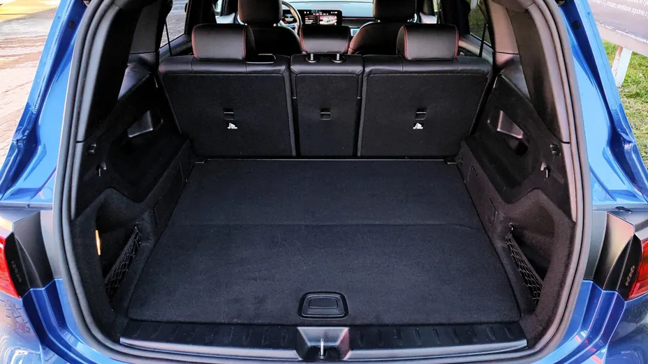 MERCEDES-BENZ GLB GLB 200 AMG Line 7G-DCT