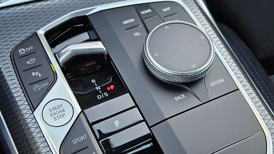 BMW Seria 3 330i xDrive M Sport sport-aut