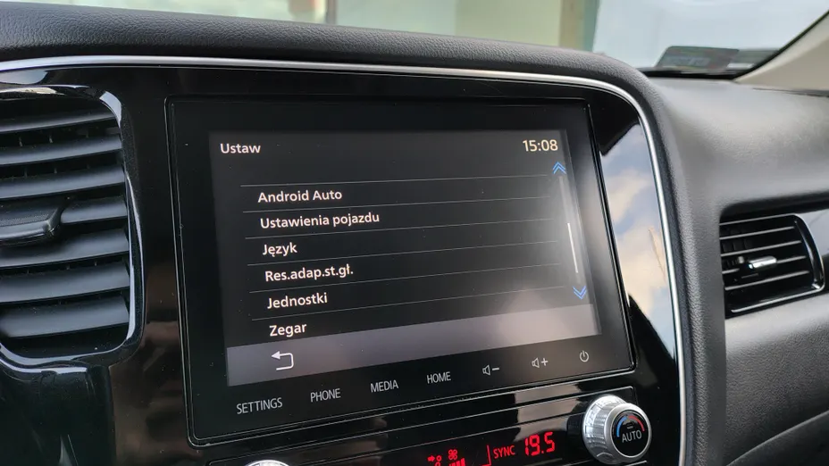 MITSUBISHI Outlander Outlander 2.0 Instyle SDA 4WD CVT