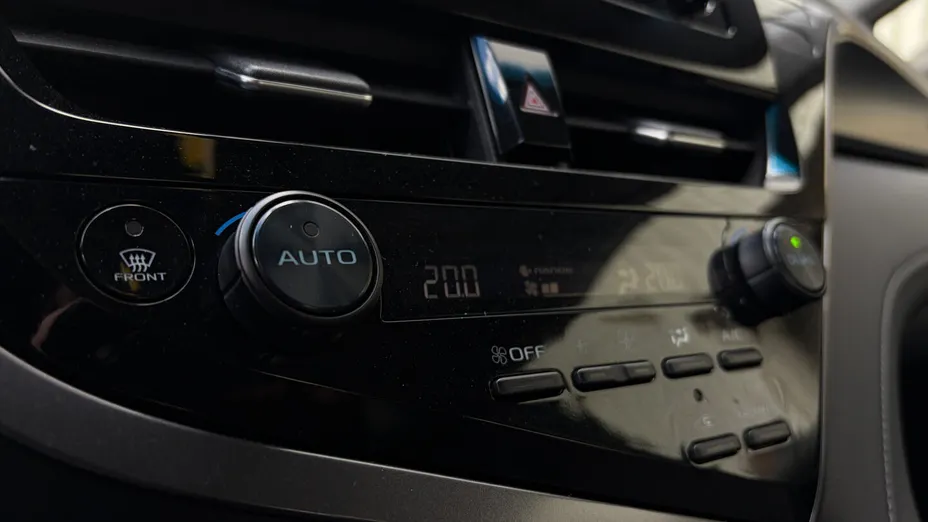 TOYOTA Camry Camry 2.5 Hybrid Comfort CVT