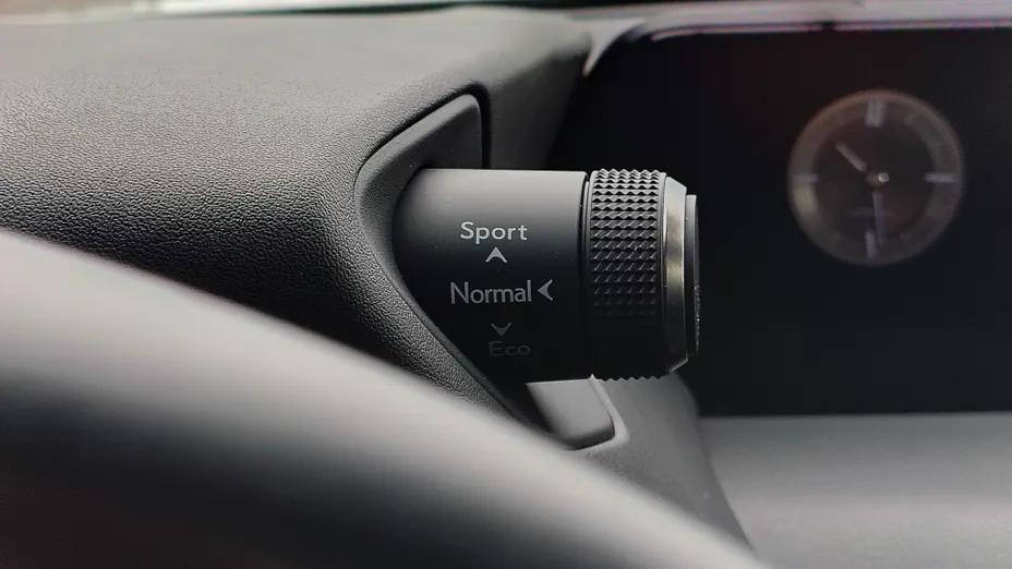 LEXUS UX UX 250h GPF F Impression 2WD